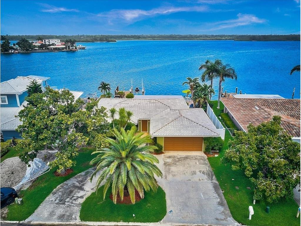 485 Bath Club Boulevard N North Redington Beach FL 33708 - BOCA CIEGA BAY T3339621 image1