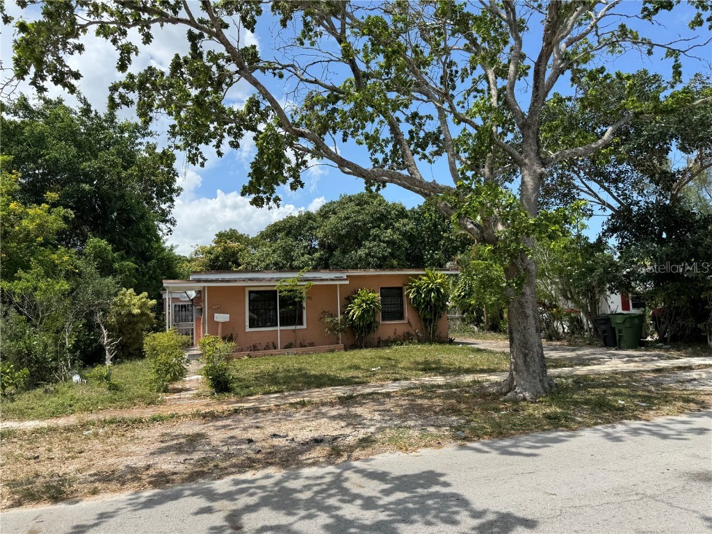 485 NW 132nd Street North Miami FL 33168 TB8392160 image1