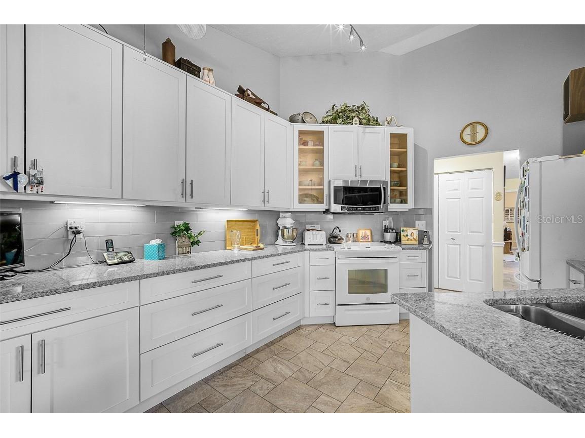 4850 Raintree Street Circle E Bradenton FL 34203 A4665570 image10