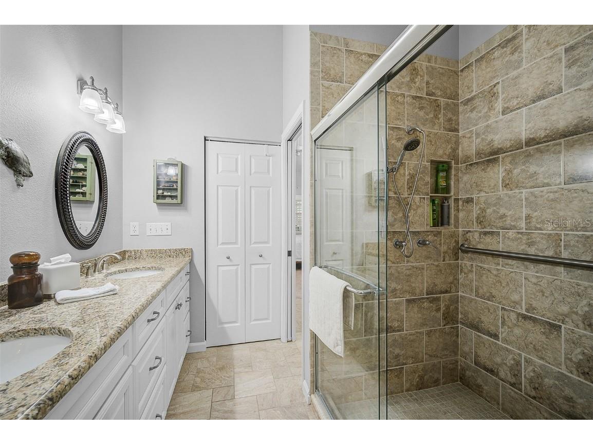 4850 Raintree Street Circle E Bradenton FL 34203 A4665570 image17