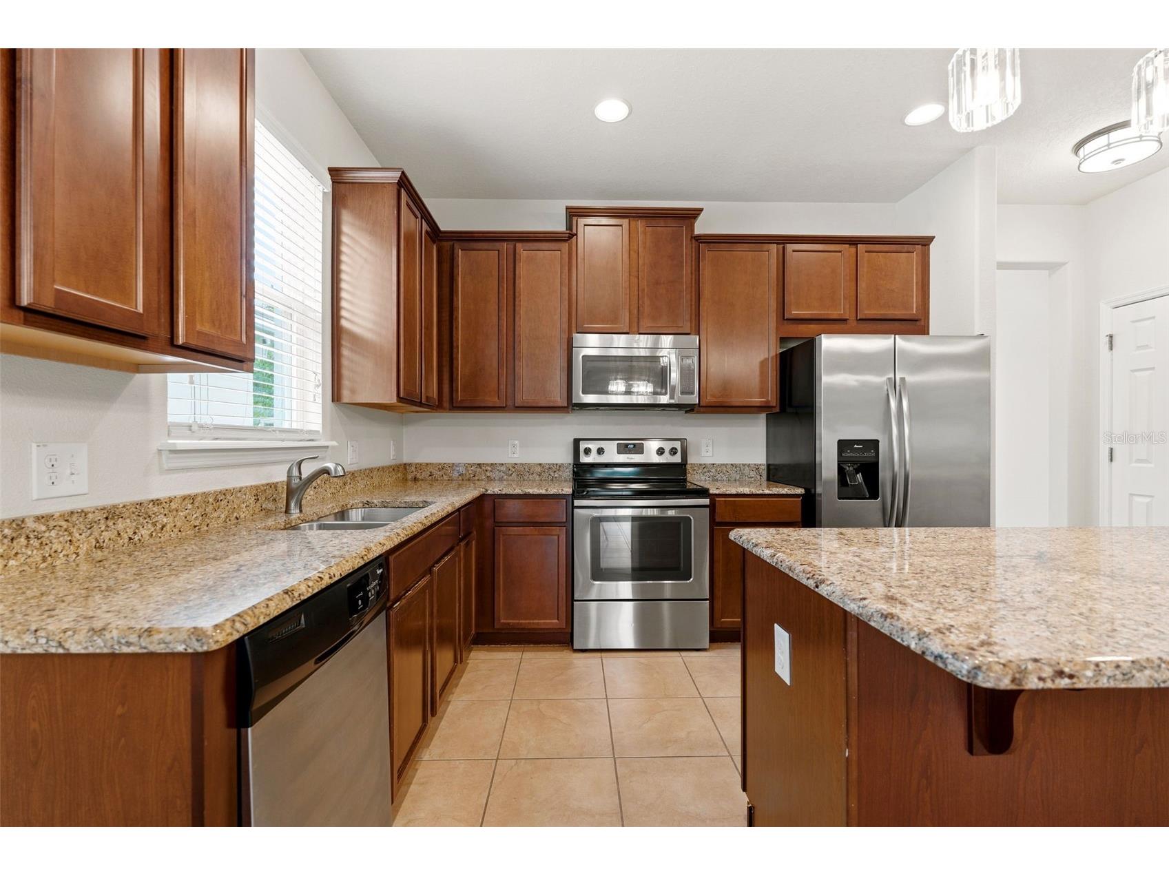 4850 Southlawn Avenue Orlando FL 32811 O6426239 image2