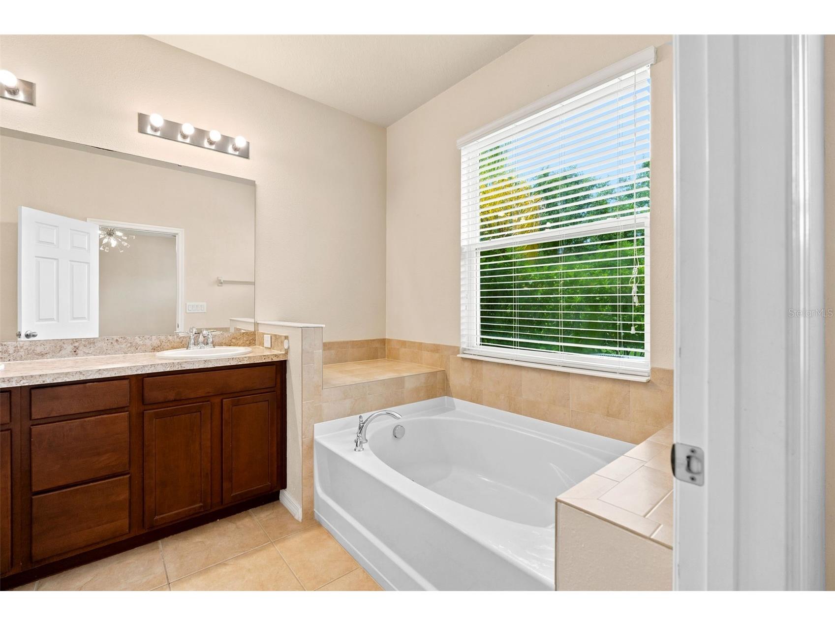 4850 Southlawn Avenue Orlando FL 32811 O6426239 image20