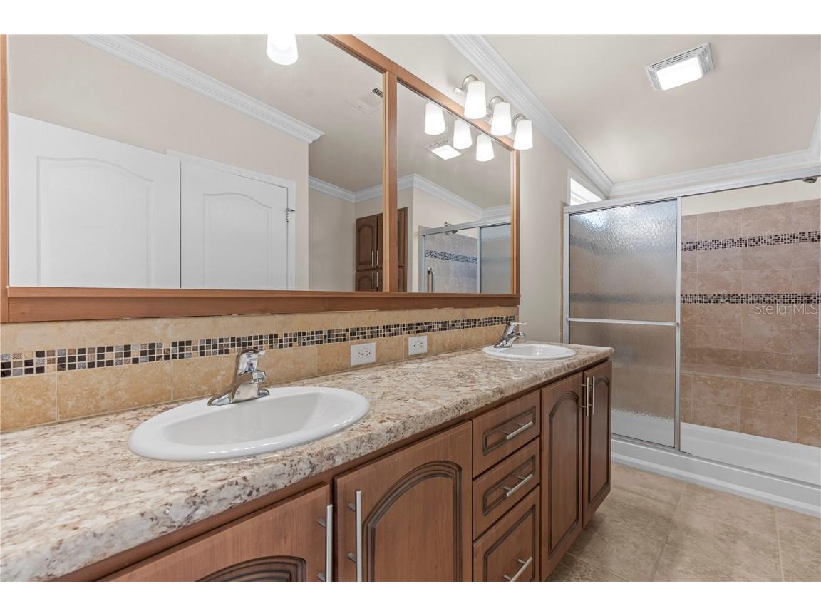 4851 W Gandy Boulevard #11S Tampa FL 33611 TB8432451 image28