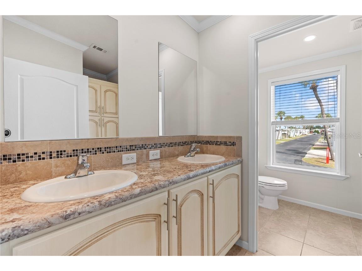 4851 W Gandy Boulevard #11S Tampa FL 33611 TB8432451 image37