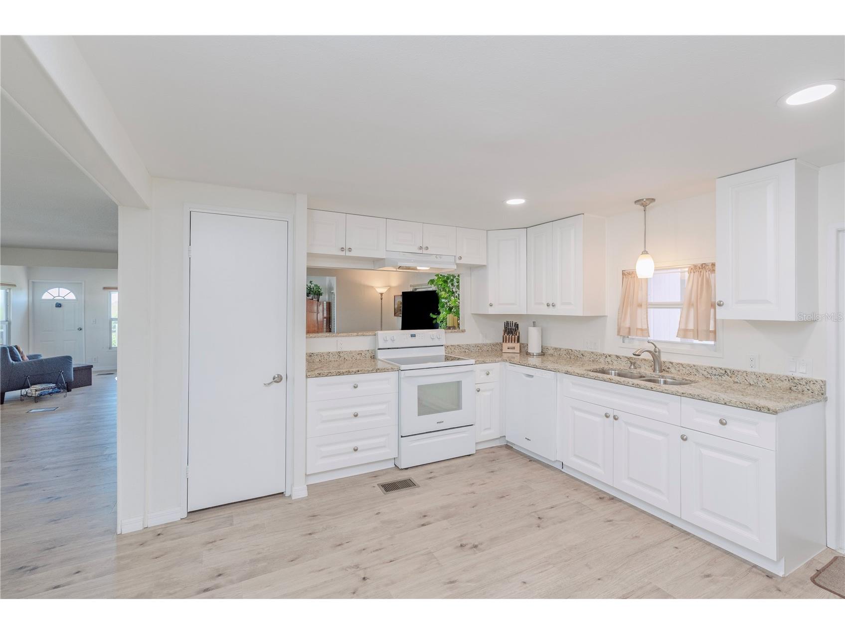 4851 W Gandy Boulevard #23C Tampa FL 33611 TB8490014 image4