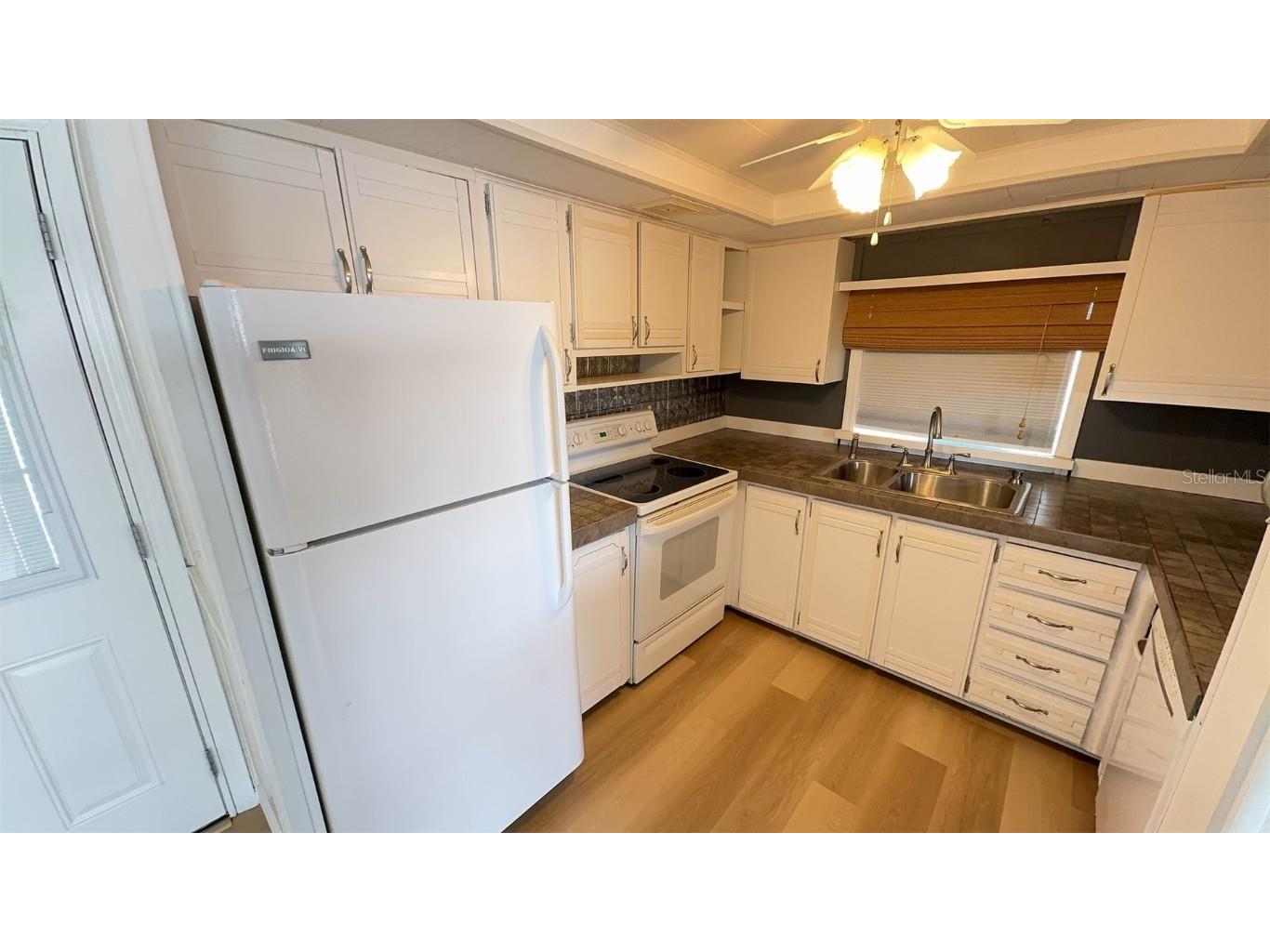 4851 W Gandy Boulevard #B11L35 Tampa FL 33611 TB8303129 image10