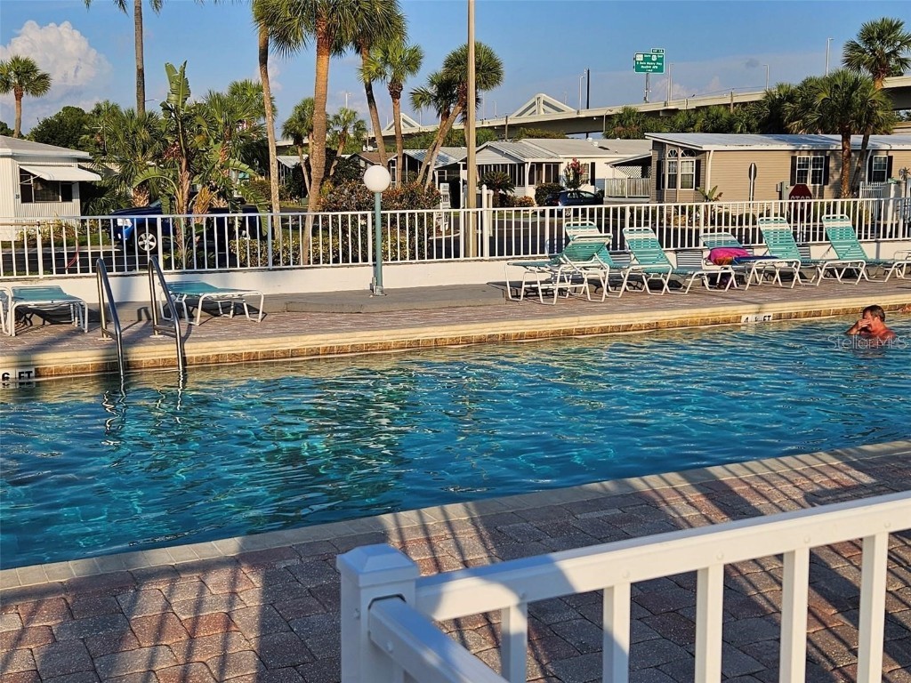 4851 W Gandy Boulevard #B11L35 Tampa FL 33611 TB8303129 image32