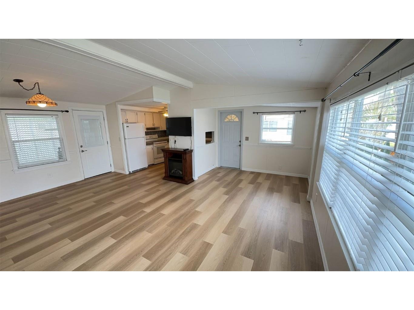 4851 W Gandy Boulevard #B11L35 Tampa FL 33611 TB8303129 image6