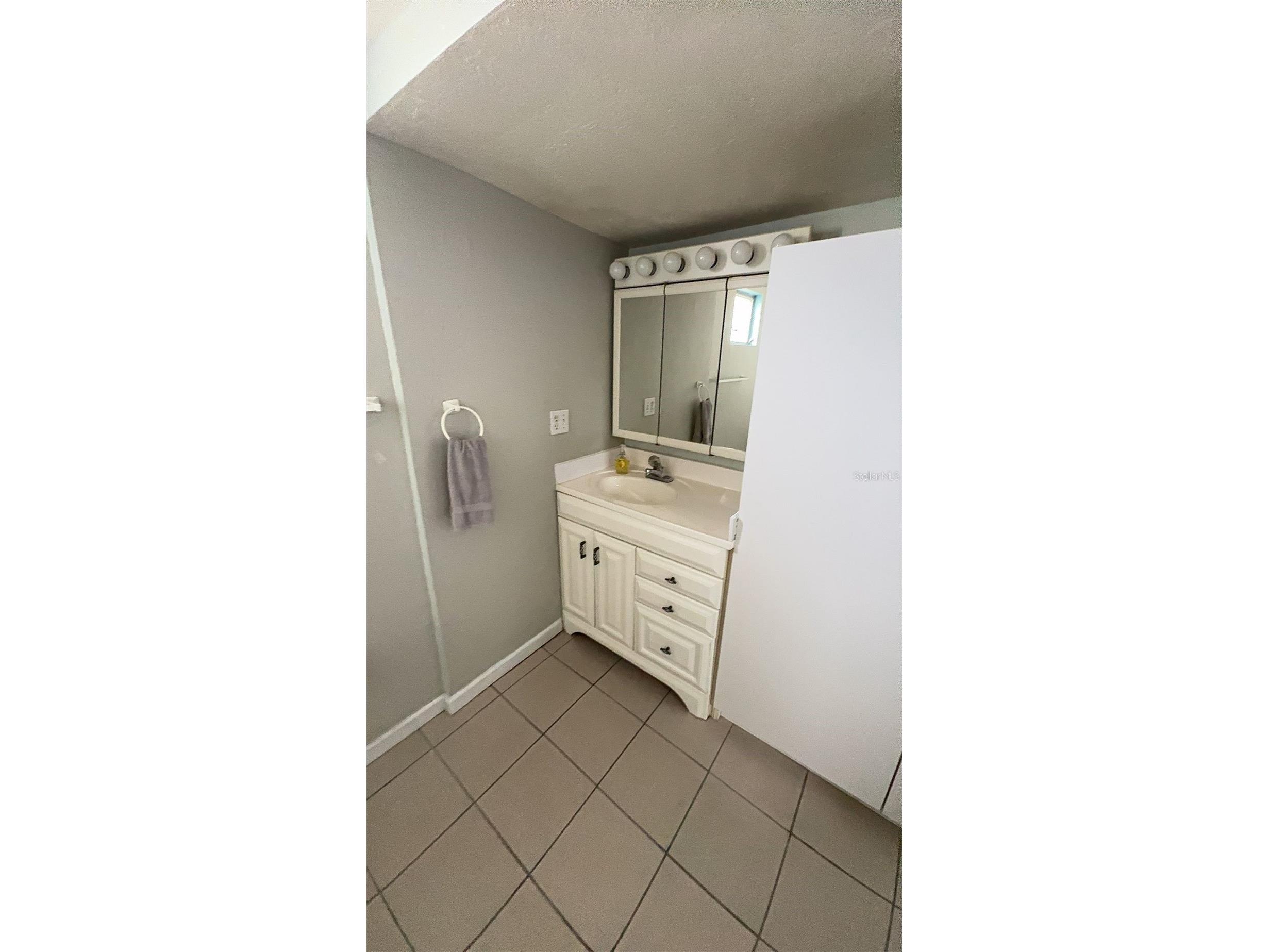 4851 W Gandy Boulevard #B11L38 Tampa FL 33611 TB8439020 image12