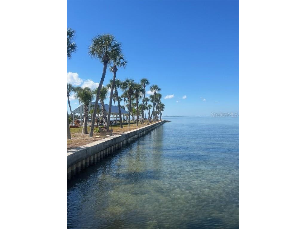 4851 W Gandy Boulevard #B14L38 Tampa FL 33611 A4674742 image17