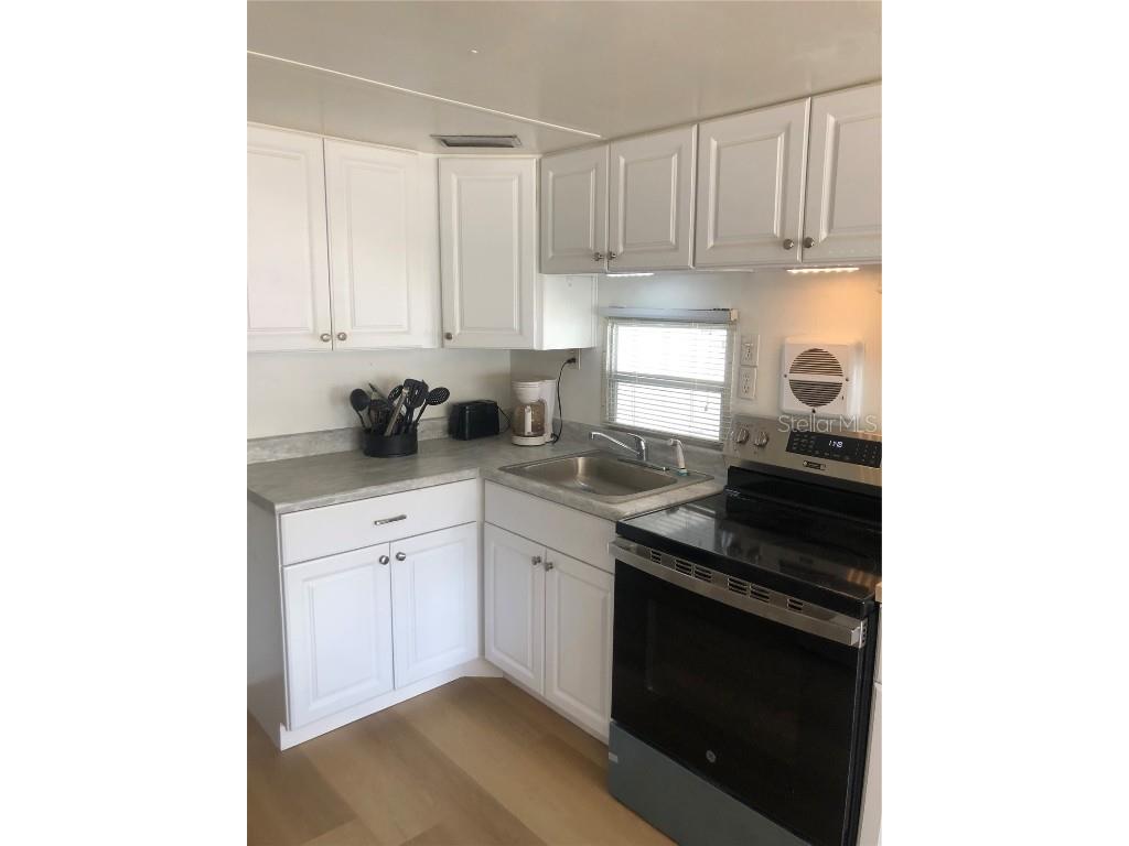 4851 W Gandy Boulevard #B2L10 Tampa FL 33611 TB8396457 image25