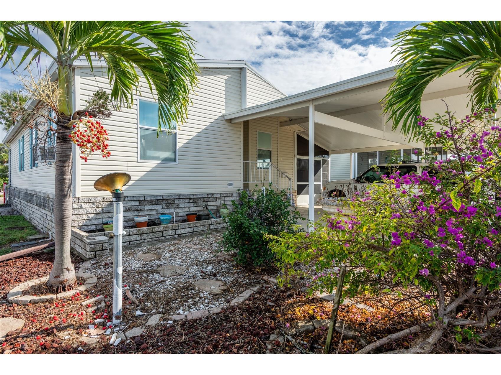 4851 W Gandy Boulevard #B3L22 Tampa FL 33611 TB8461219 image1