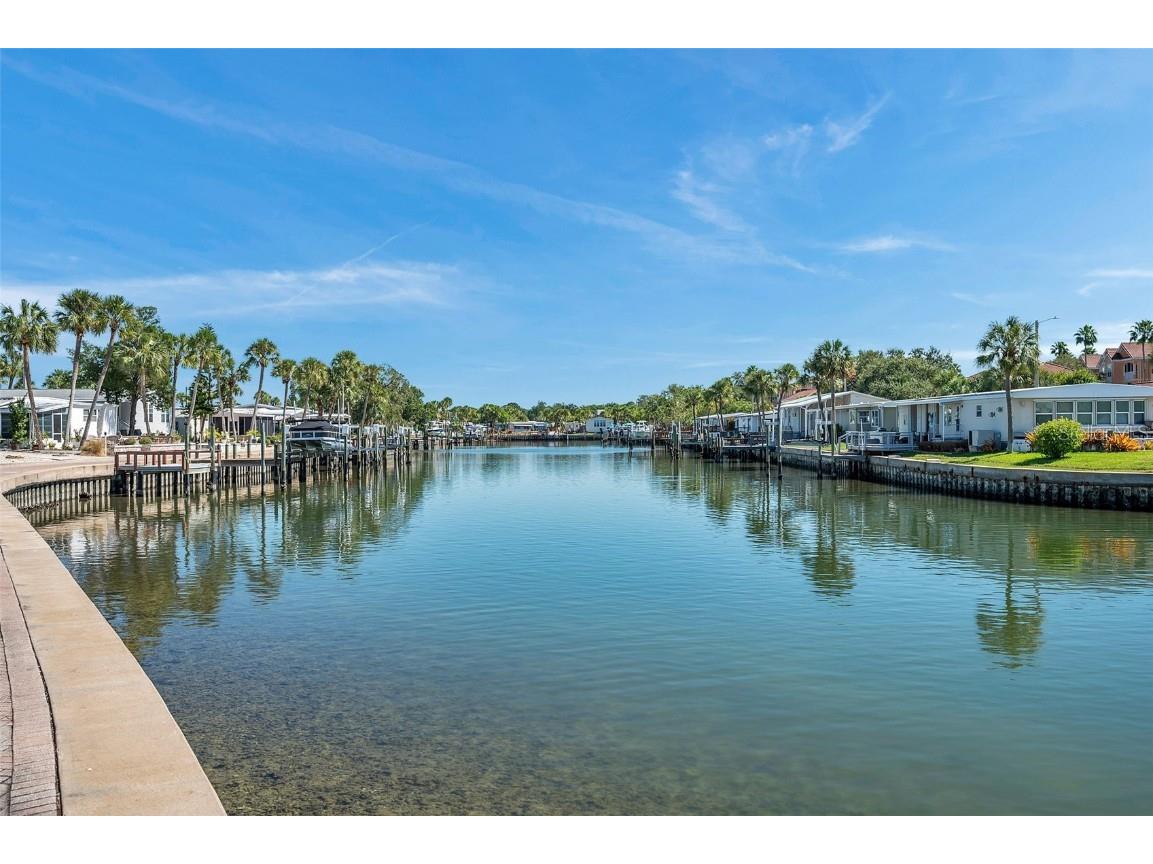 4851 W Gandy Boulevard #B4 L32 Tampa FL 33611 T3495089 image40