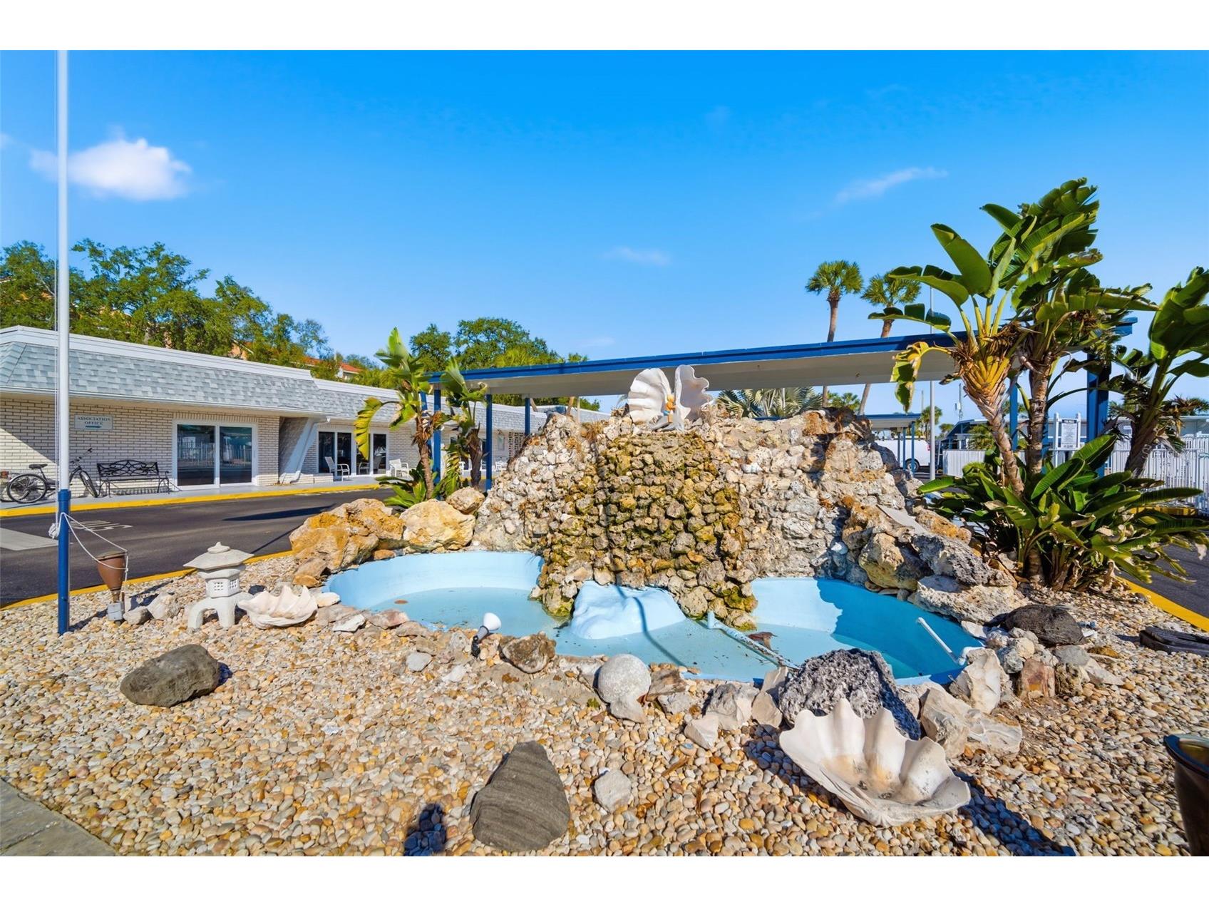 4851 W Gandy Boulevard #B4L24 Tampa FL 33611 TB8471263 image47