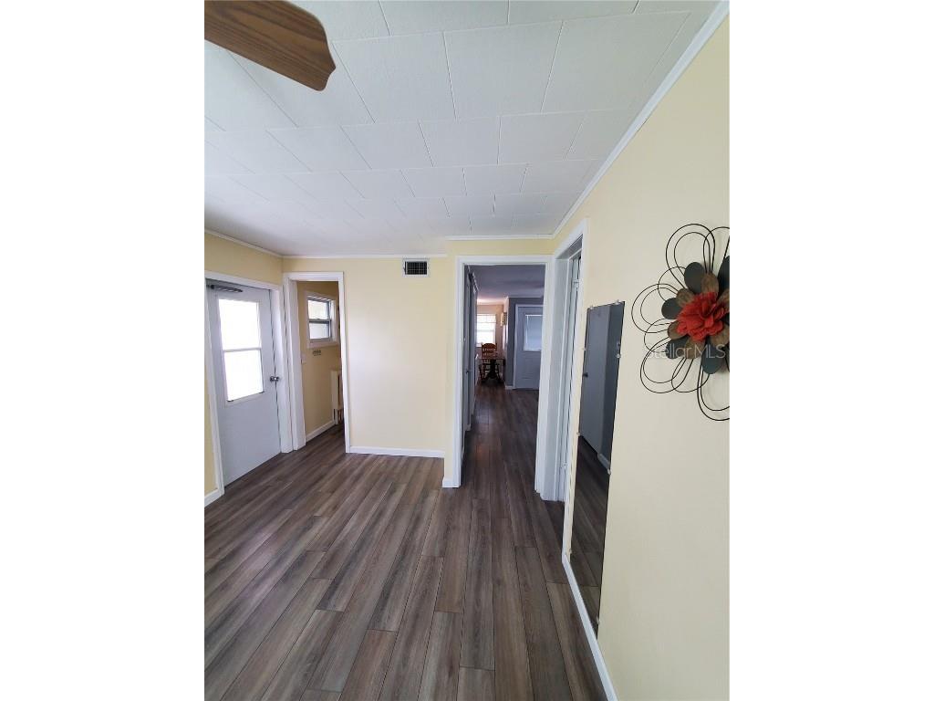 4851 W Gandy Boulevard #B4L7 Tampa FL 33611 TB8436114 image17