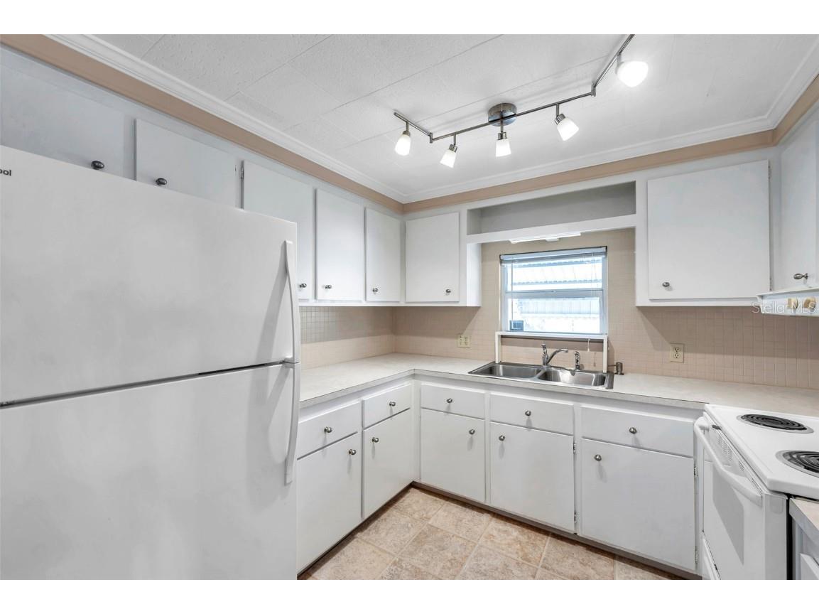 4851 W Gandy Boulevard #B6 L3 Tampa FL 33611 - TAMPA BAY TB8335117 image18