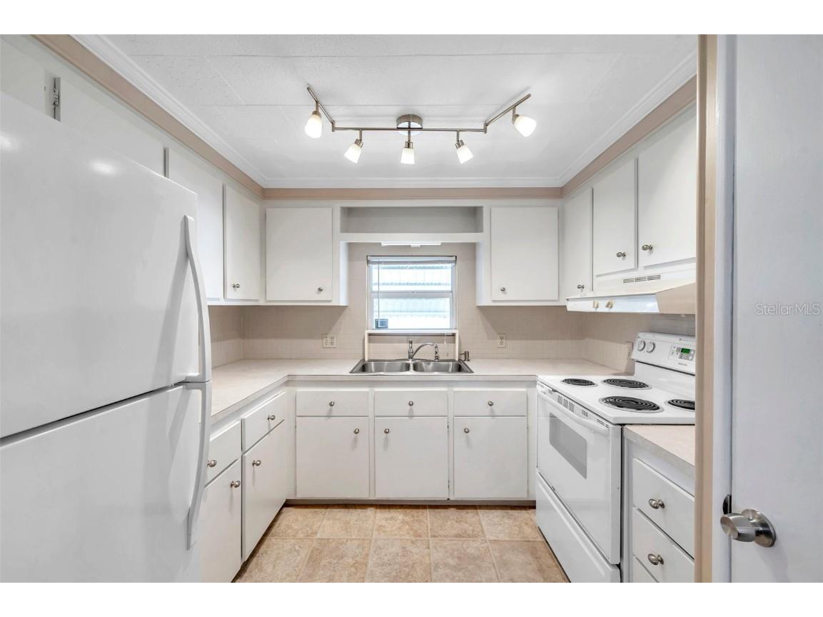 4851 W Gandy Boulevard #B6 L3 Tampa FL 33611 - TAMPA BAY TB8335117 image19