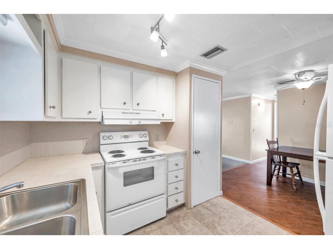 4851 W Gandy Boulevard #B6 L3 Tampa FL 33611 - TAMPA BAY TB8335117 image22