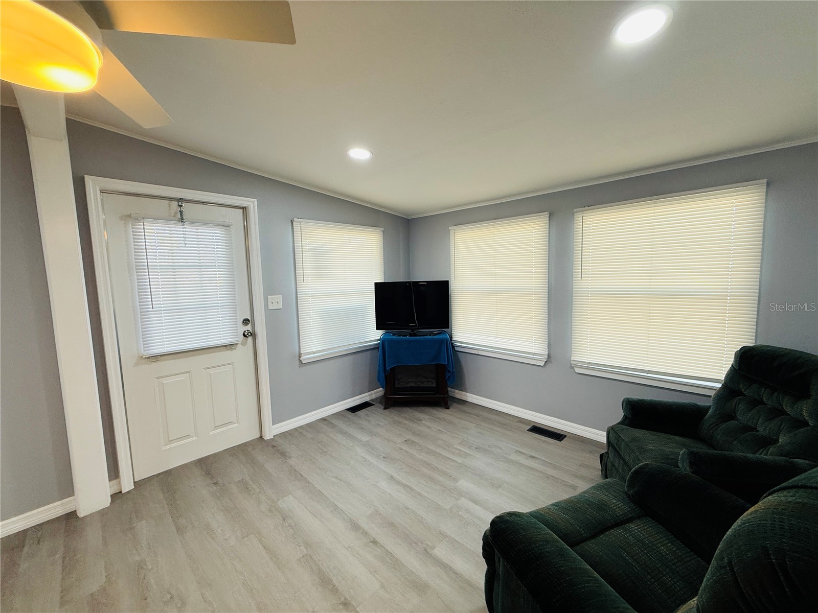 4851 W Gandy Boulevard #B7L27 Tampa FL 33611 TB8527834 image3