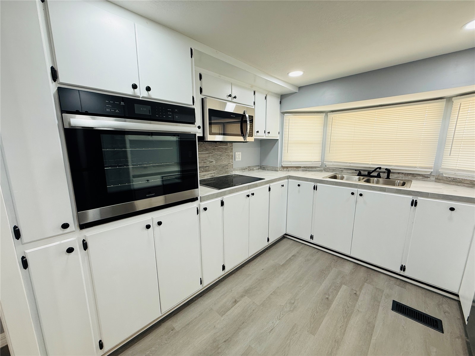 4851 W Gandy Boulevard #B7L27 Tampa FL 33611 TB8527834 image8