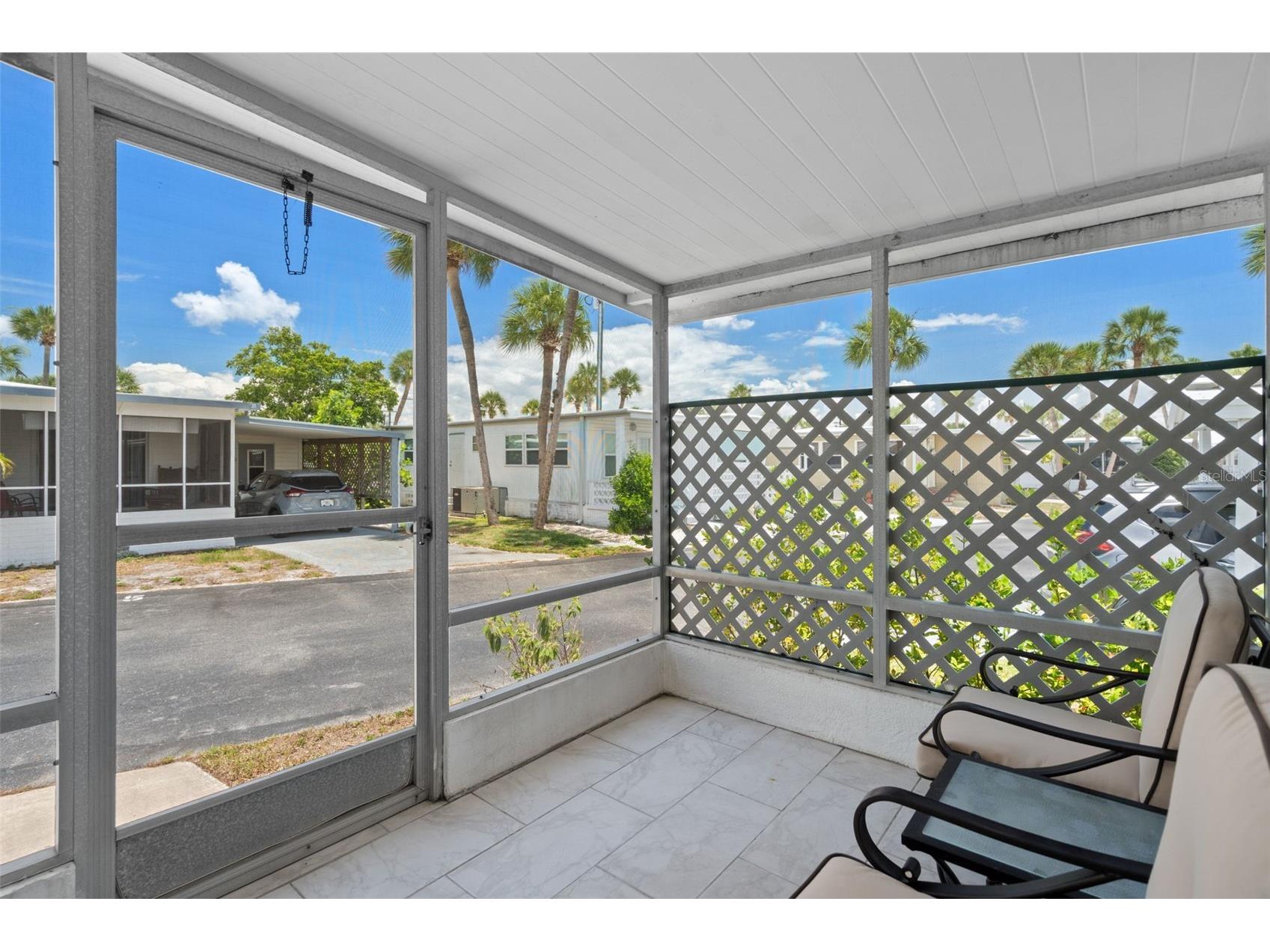 4851 W Gandy Boulevard #B9L36 Tampa FL 33611 TB8520332 image3
