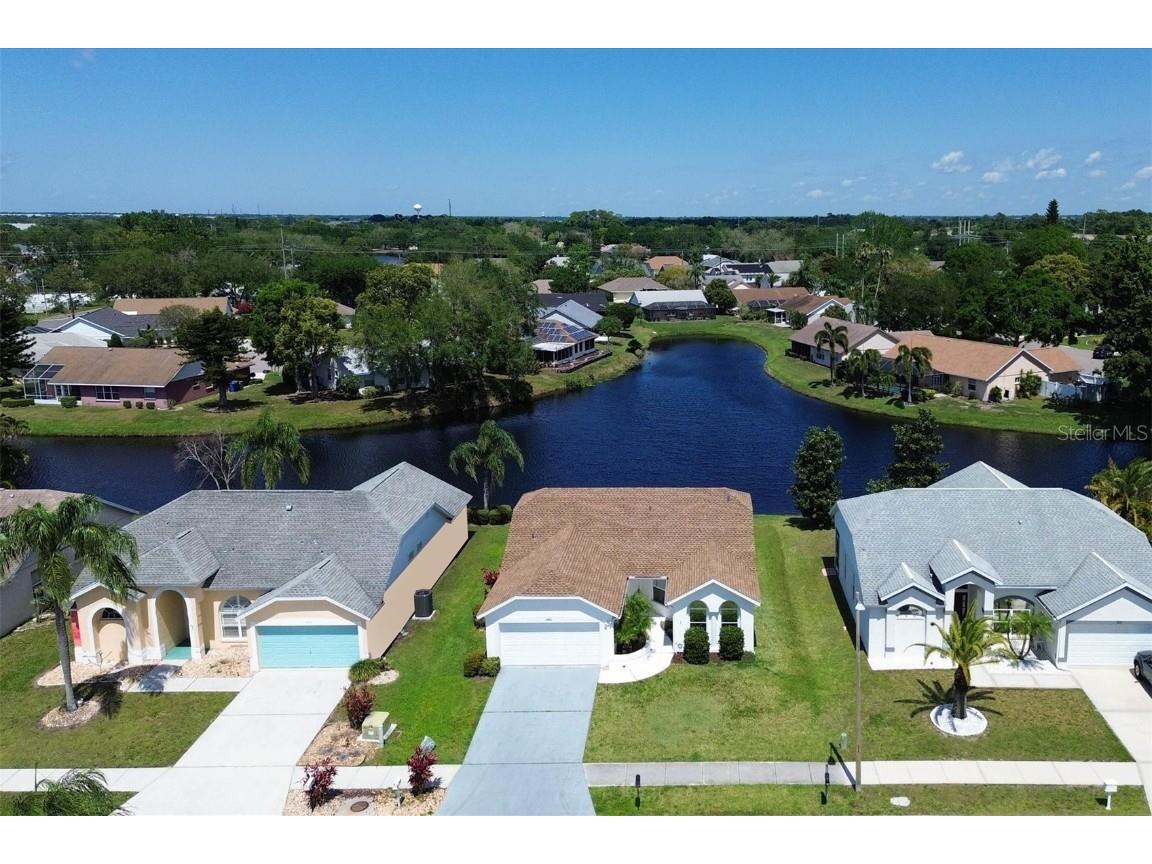4852 11th Avenue Circle E Bradenton FL 34208 - LAKE AND BRADEN RIVER A4595504 image1