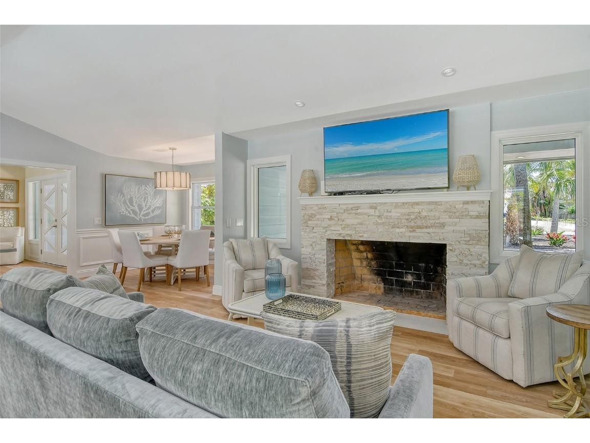 4852 Featherbed Lane Sarasota FL 34242 A4648921 image16