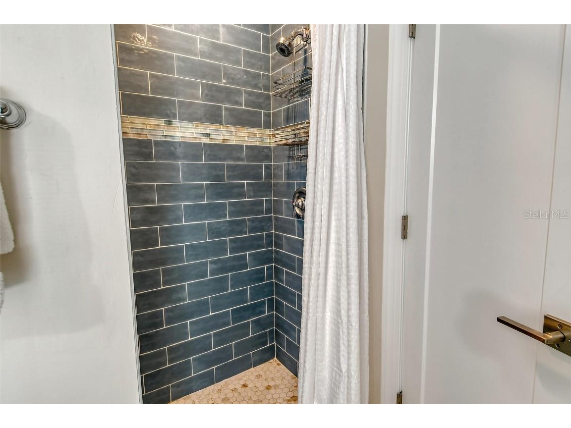 4852 Featherbed Lane Sarasota FL 34242 A4648921 image40