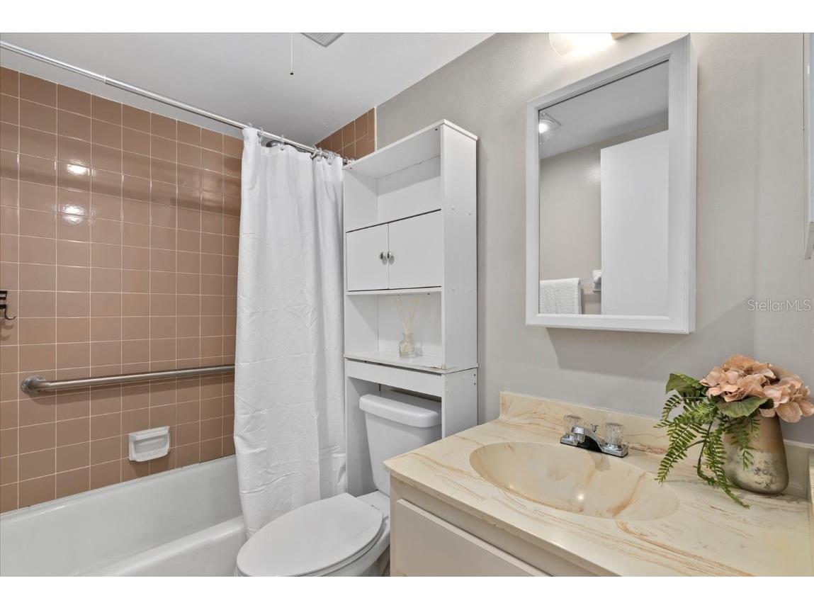 4852 Independence Drive Bradenton FL 34210 A4663545 image16