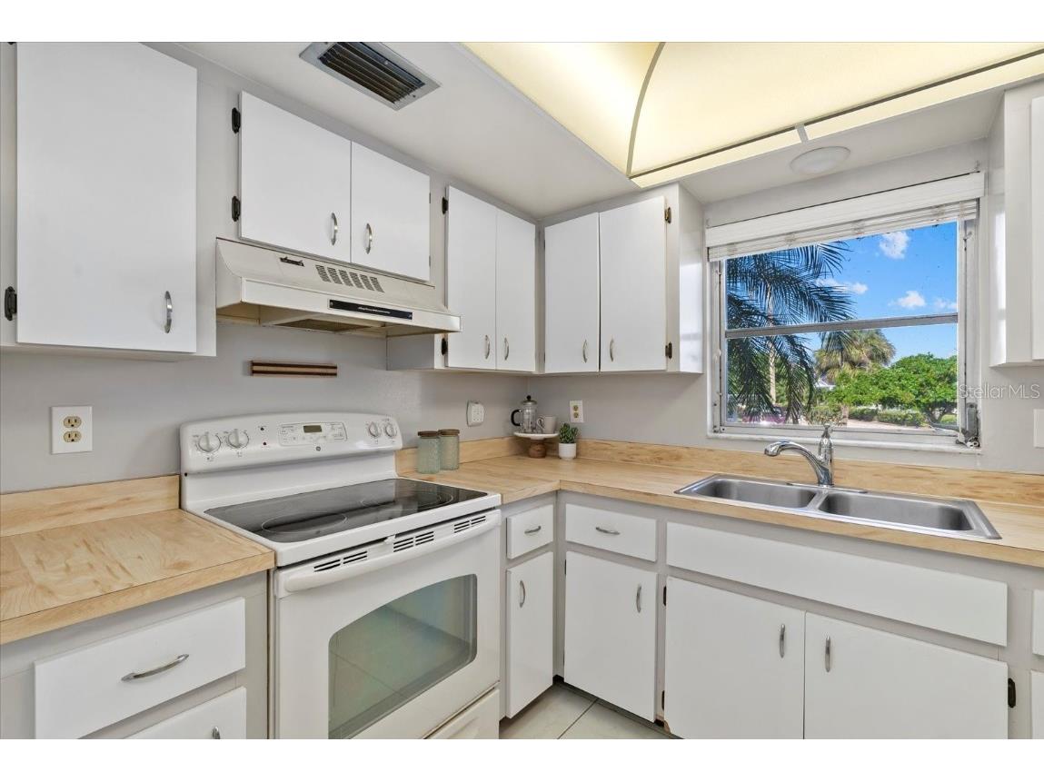 4852 Independence Drive Bradenton FL 34210 A4663545 image9