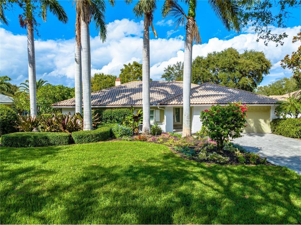 4852 Peregrine Point Circle N Sarasota FL 34231 A4656321 image1