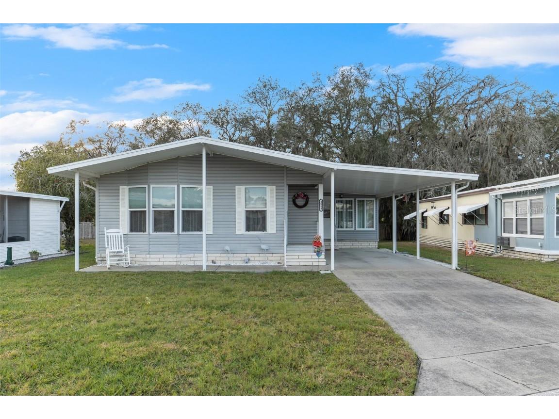 4853 Blanco Drive Zephyrhills FL 33541 T3503252 image1