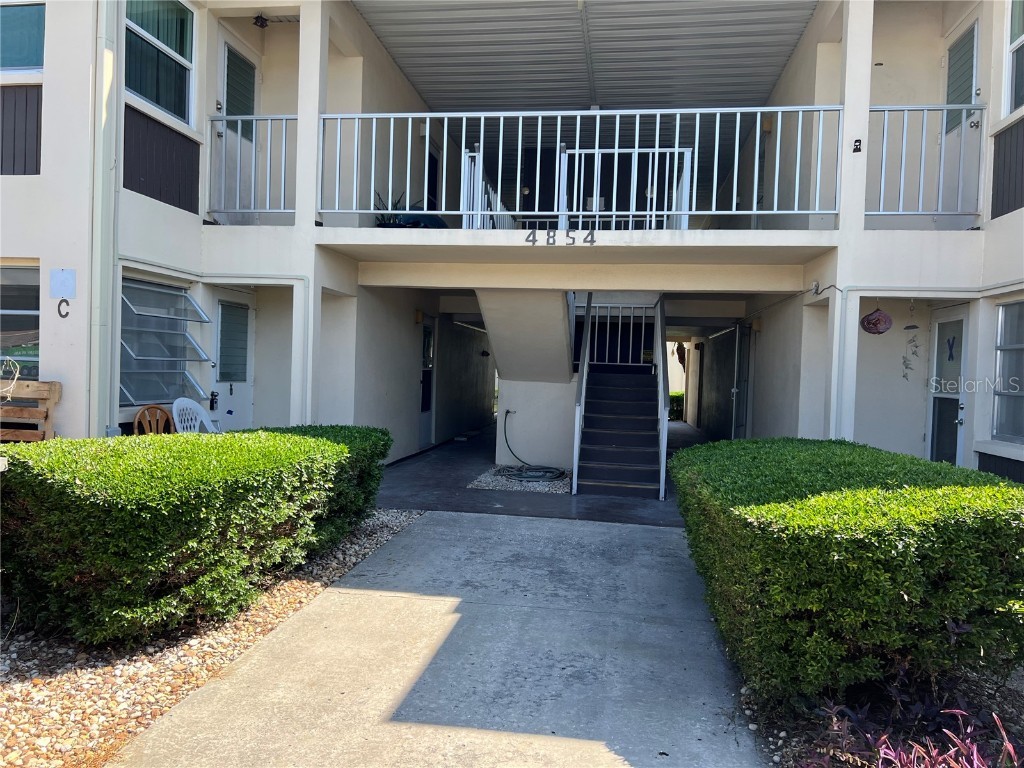 4854 Marine Parkway #103 New Port Richey FL 34652 W7875878 image1