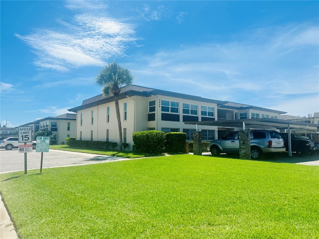 4854 Marine Parkway #203 New Port Richey FL 34652 - GULF HARBORS ICW U8210876 image1