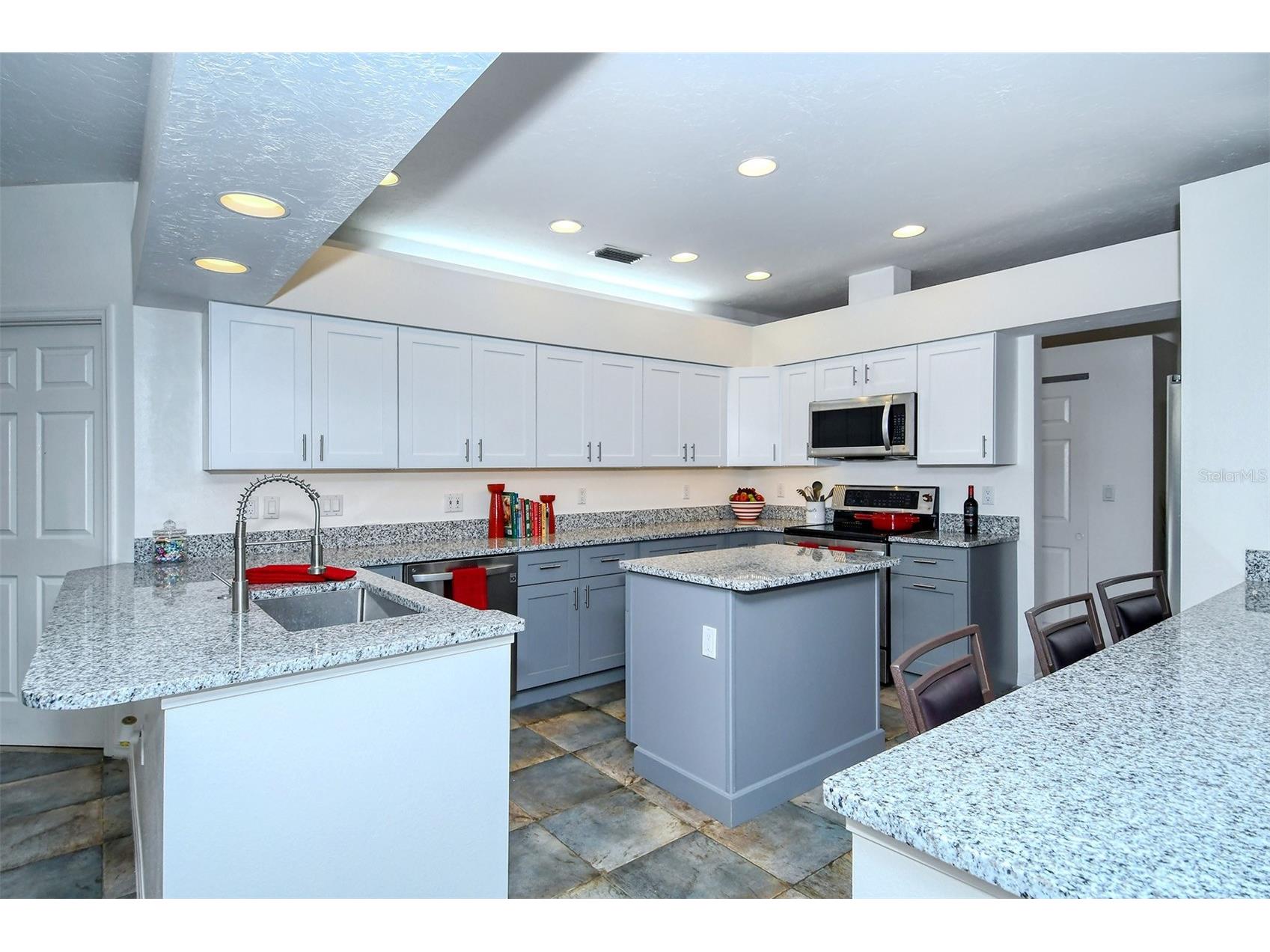 4855 Hoyer Drive Sarasota FL 34241 A4661458 image15