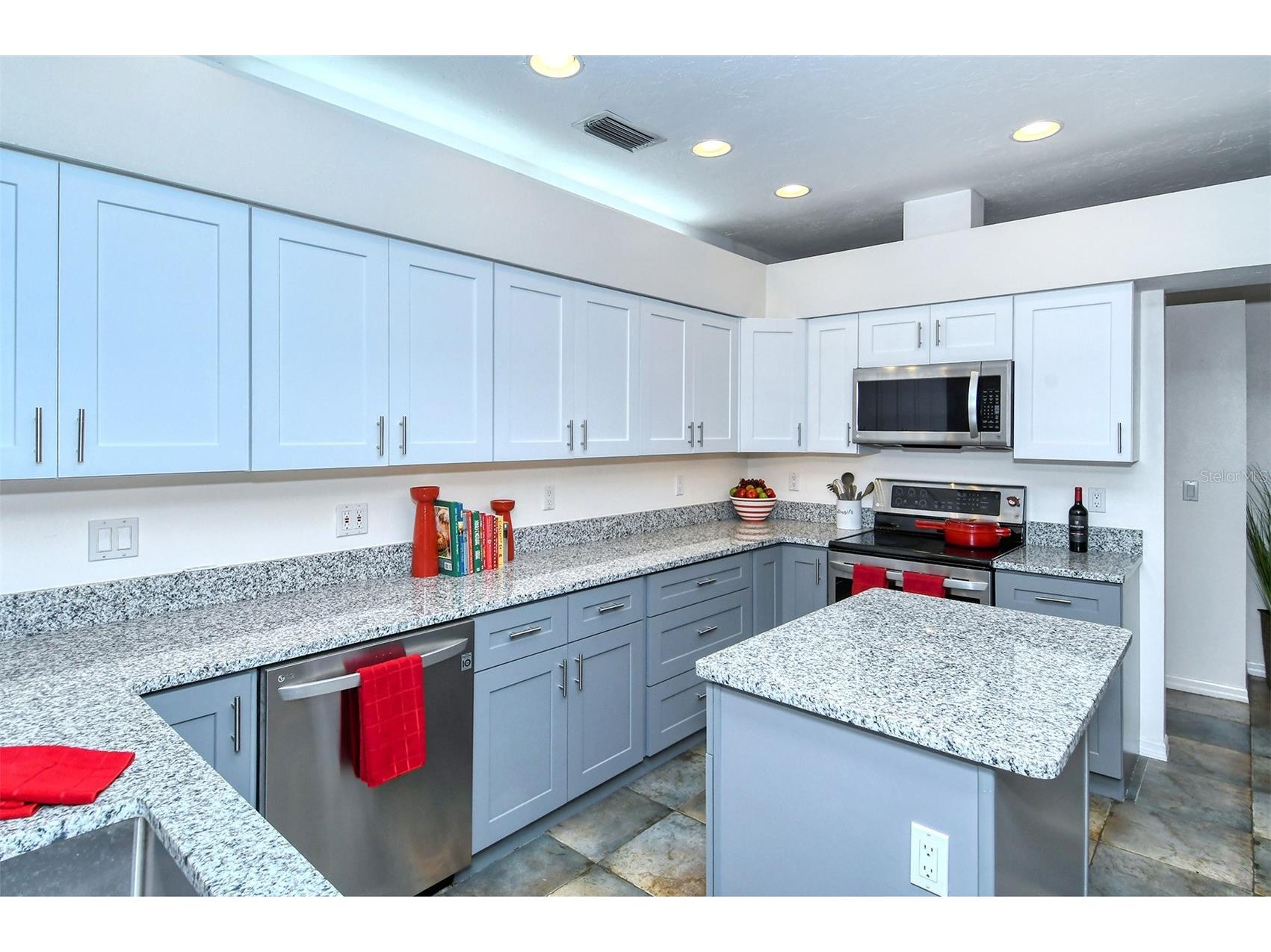 4855 Hoyer Drive Sarasota FL 34241 A4661458 image16