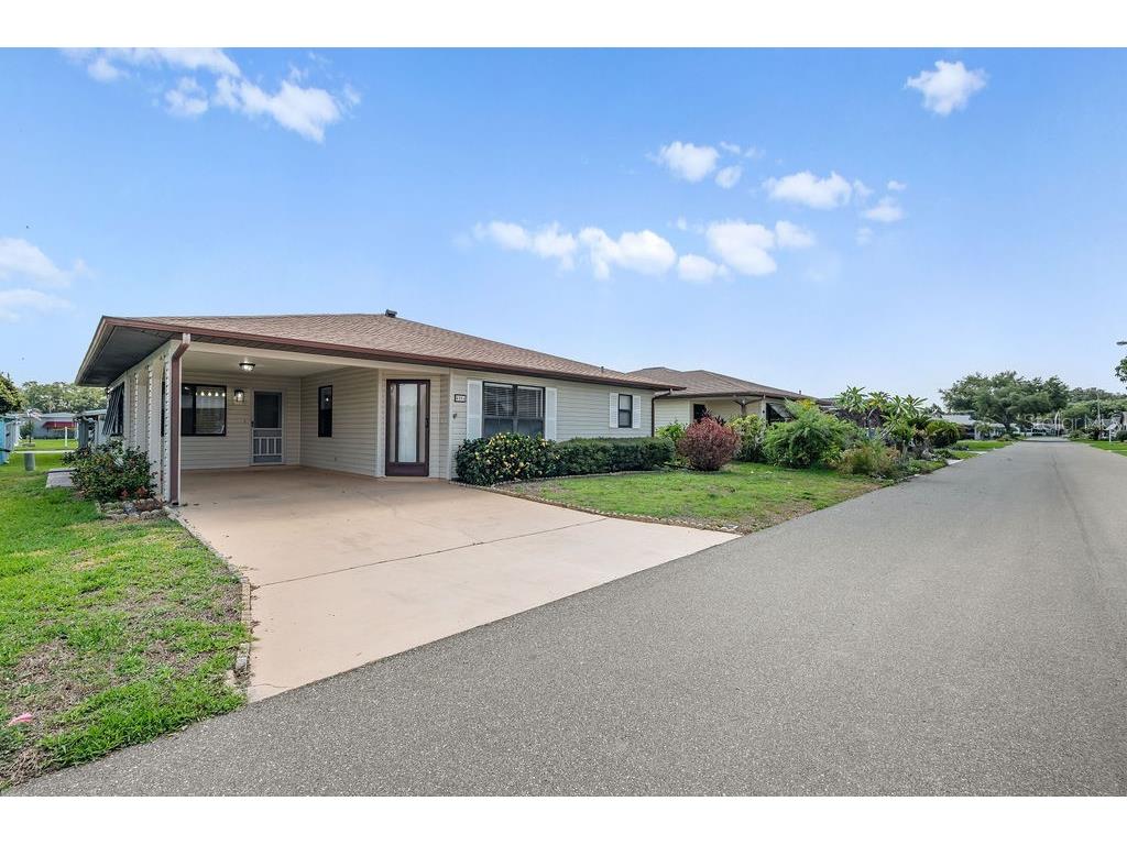 4856 Colonnades Circle W Lakeland FL 33811 W7876024 image1