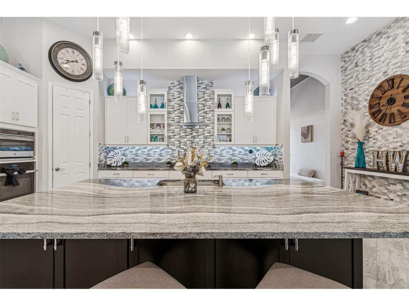 4856 Night Star Trail Odessa FL 33556 TB8461189 image19