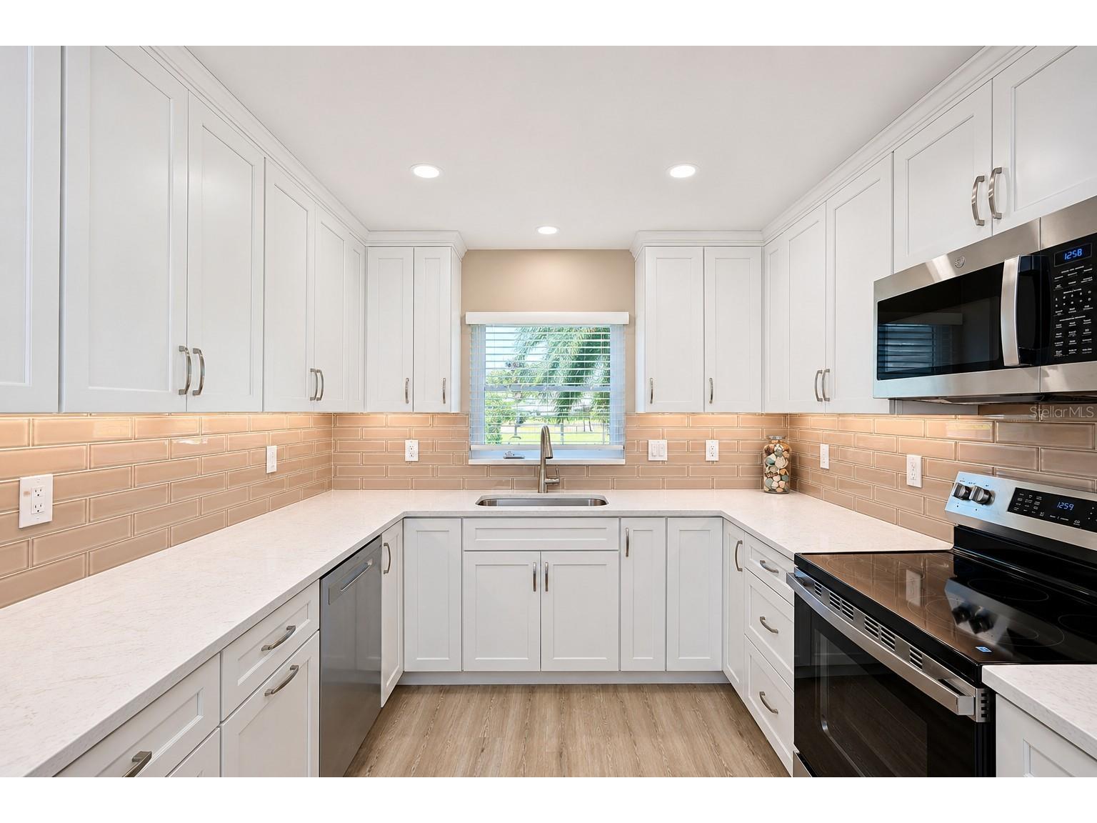 4857 Independence Drive Bradenton FL 34210 - SARASOTA BAY A4690616 image17