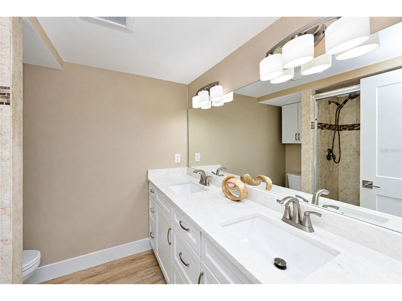 4857 Independence Drive Bradenton FL 34210 - SARASOTA BAY A4690616 image5