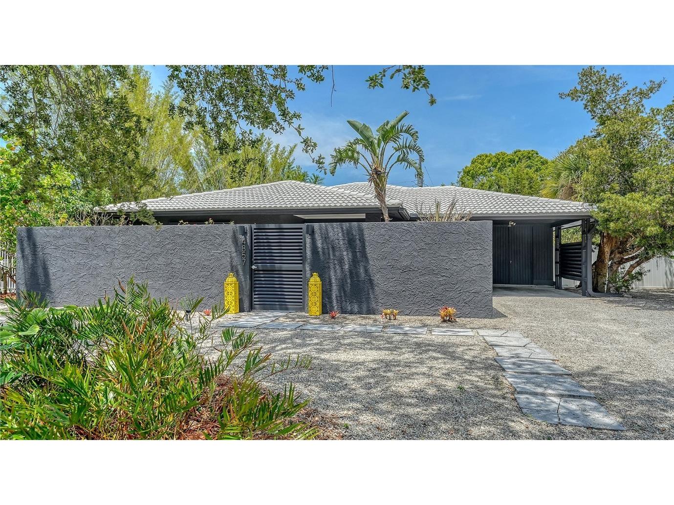 4857 Stevens Drive Sarasota FL 34234 A4651679 image1