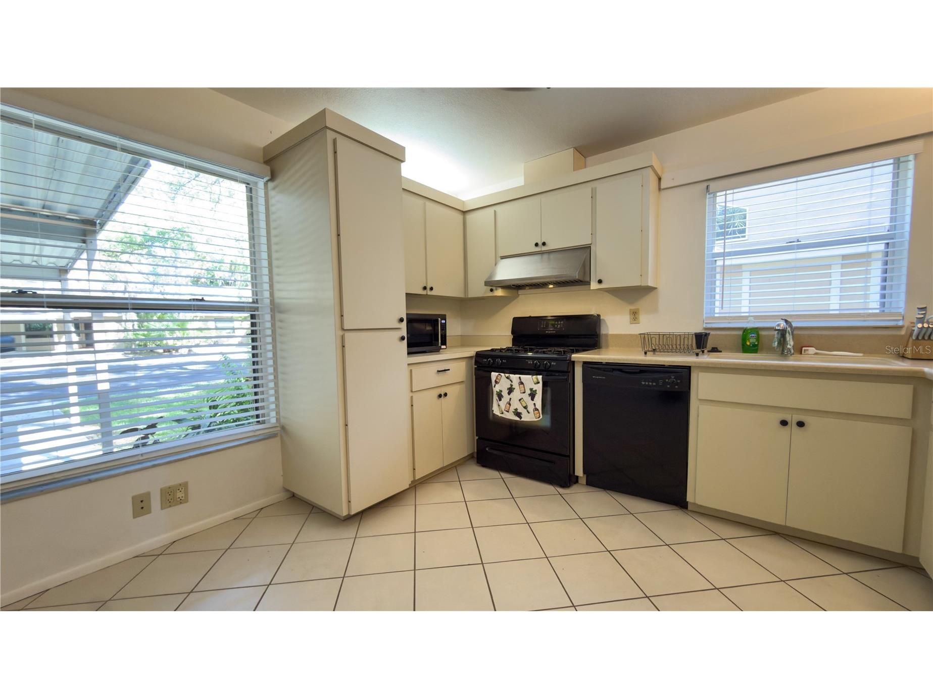 4857 Village Gardens Drive #183 Sarasota FL 34234 A4698699 image12