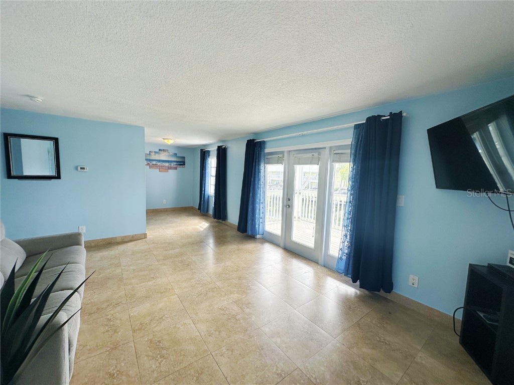 4859 Coquina Key Drive SE #C Saint Petersburg FL 33705 - TAMPA BAY TB8424232 image3