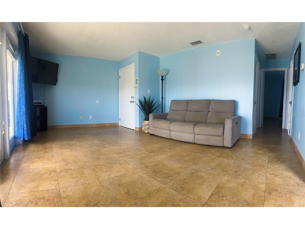 4859 Coquina Key Drive SE #C Saint Petersburg FL 33705 - TAMPA BAY TB8424232 image4