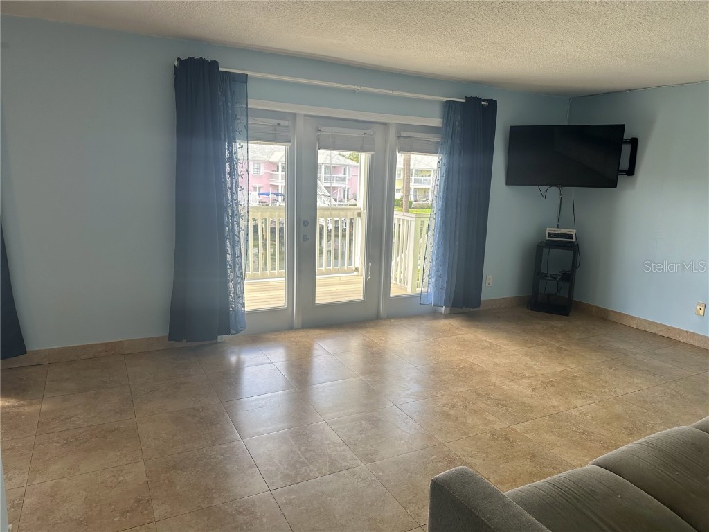 4859 Coquina Key Drive SE #C Saint Petersburg FL 33705 - TAMPA BAY TB8424232 image5