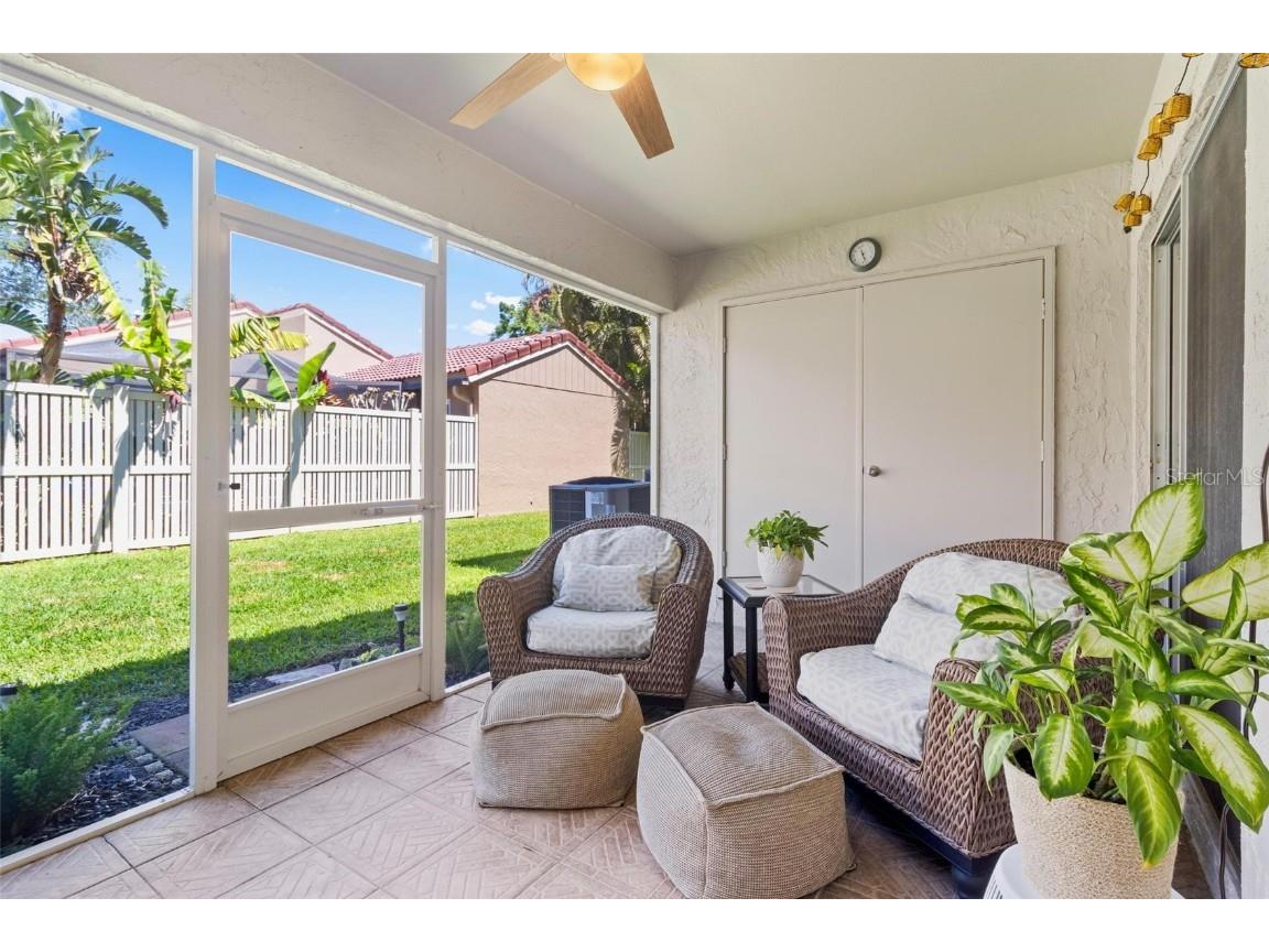 4859 Napoli Court NE #4859 Saint Petersburg FL 33703 TB8367348 image1