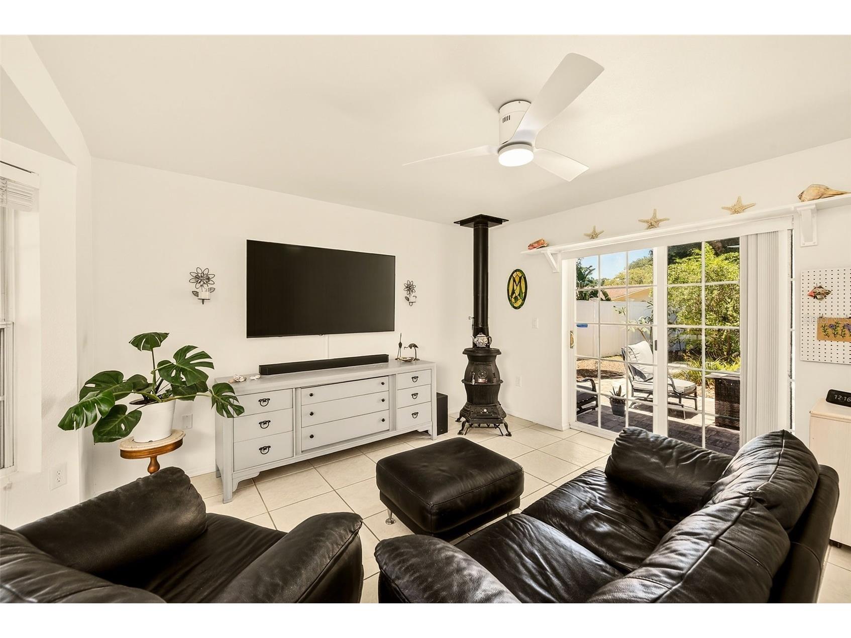 486 Belmist Court Dunedin FL 34698 TB8510468 image32
