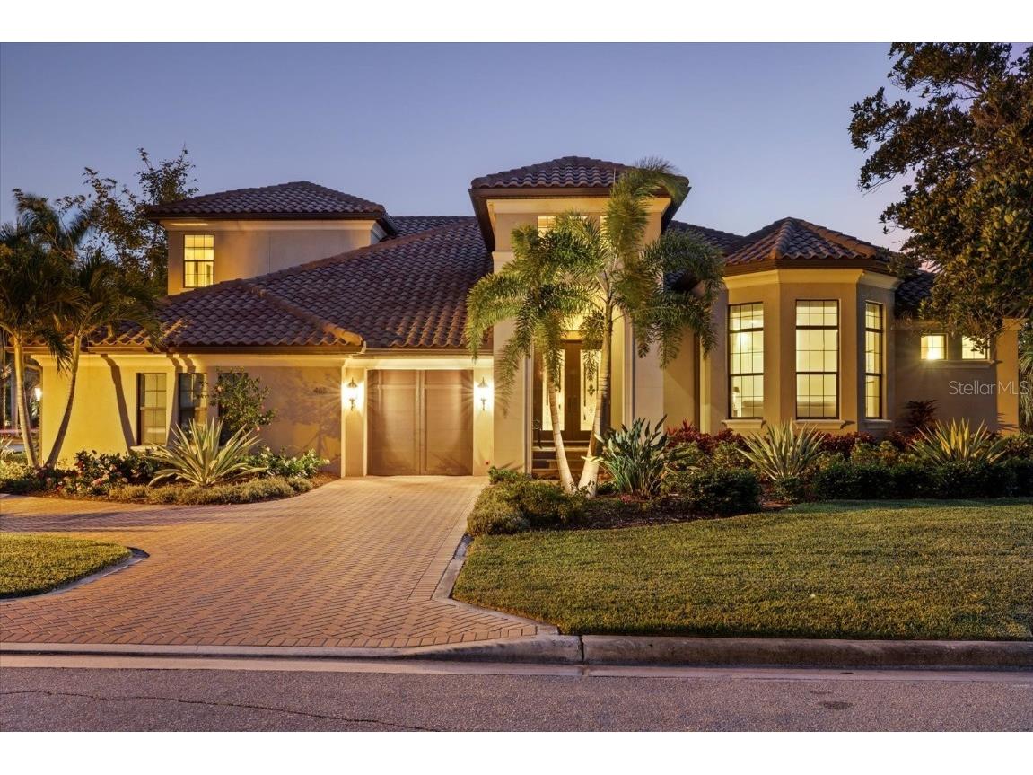 486 E Royal Flamingo Drive Sarasota FL 34236 A4595938 image1