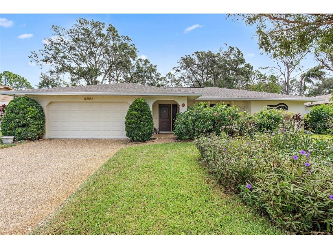 4861 Huntleigh Drive Sarasota FL 34233 A4549321 image1