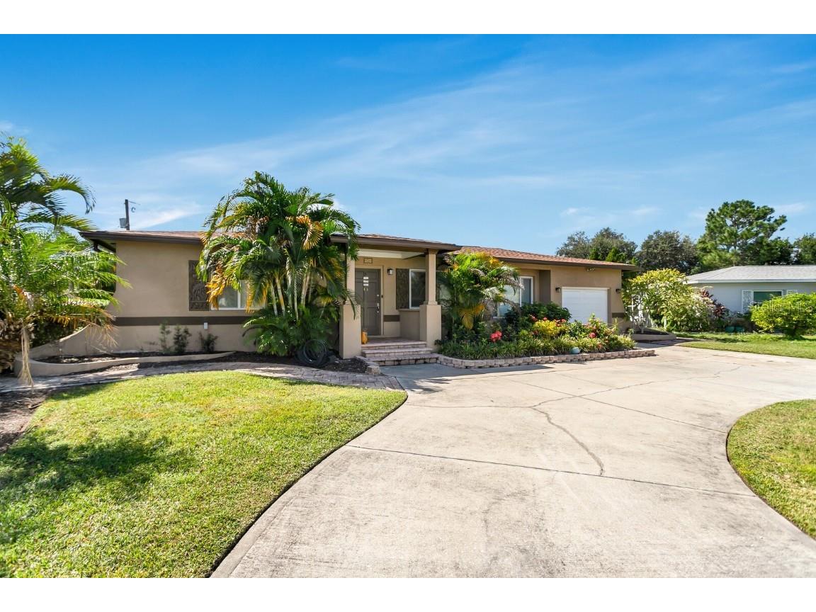 4864 Lake Charles Drive N Kenneth City FL 33709 TB8437285 image12